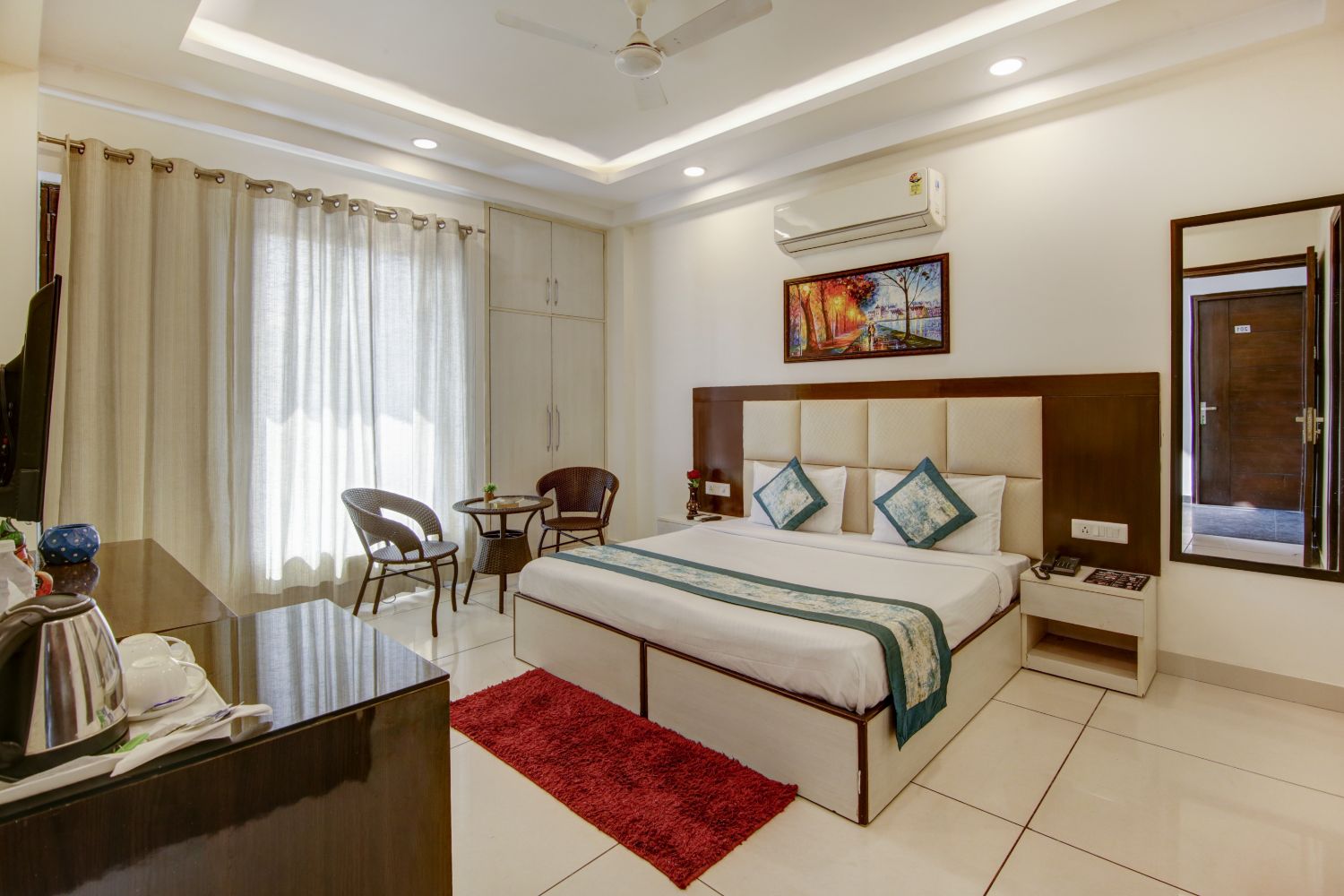 Hotel In Noida Near Advant Tower noida